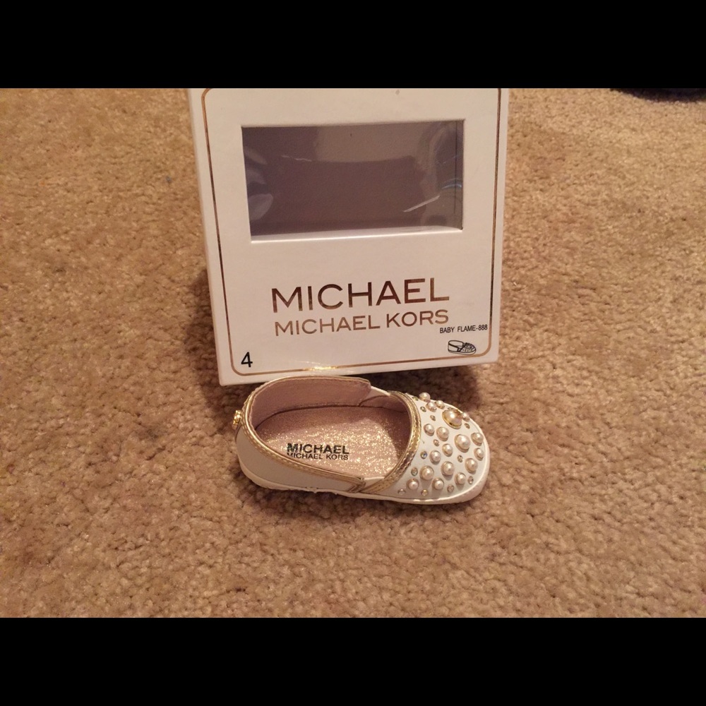 Michael Kors Baby Girl Bundle Size 4